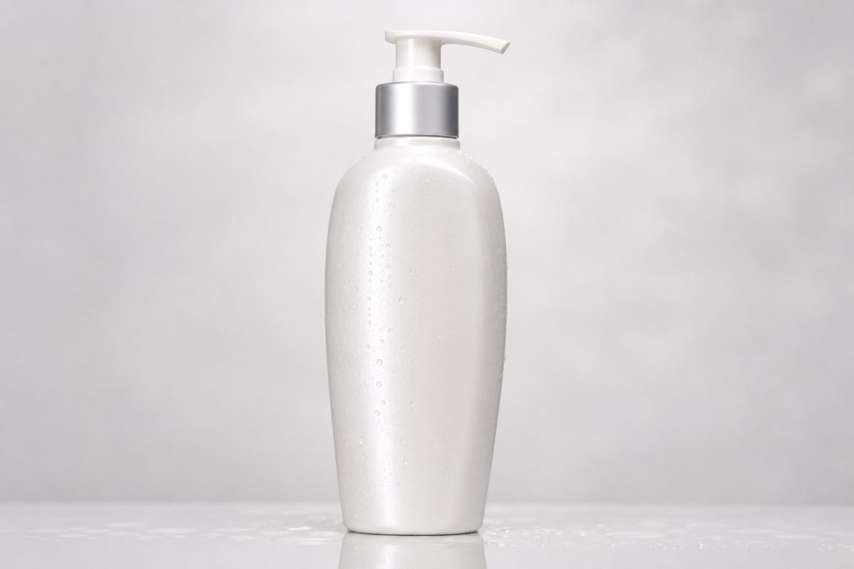 Shampooing fortifiant kératine — flacon pompe cheveux professionnel
